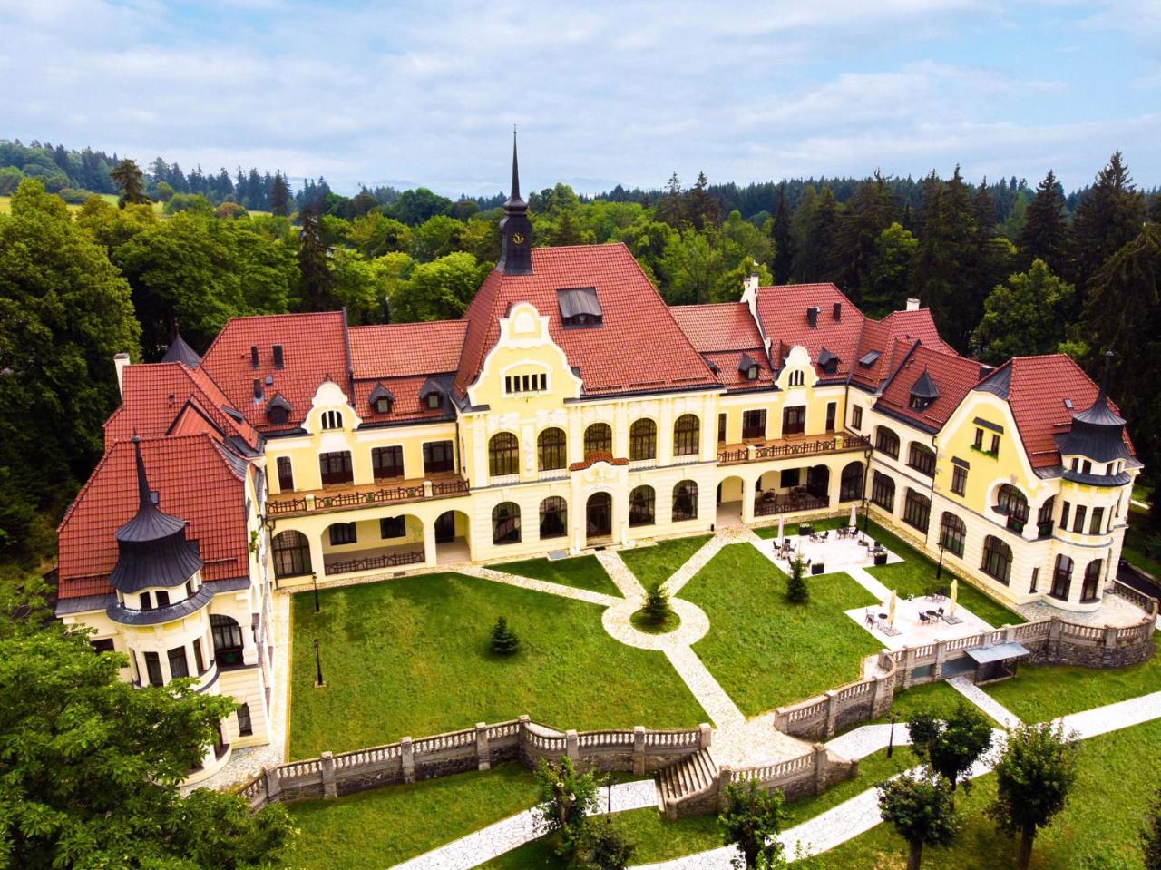 Rubezahl-Marienbad Luxury Historical Castle Hotel & Golf-Castle Hotel Collection - 2