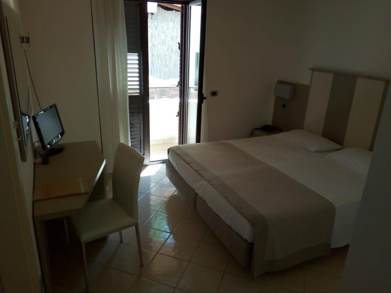 Hotel La Torre photo 2