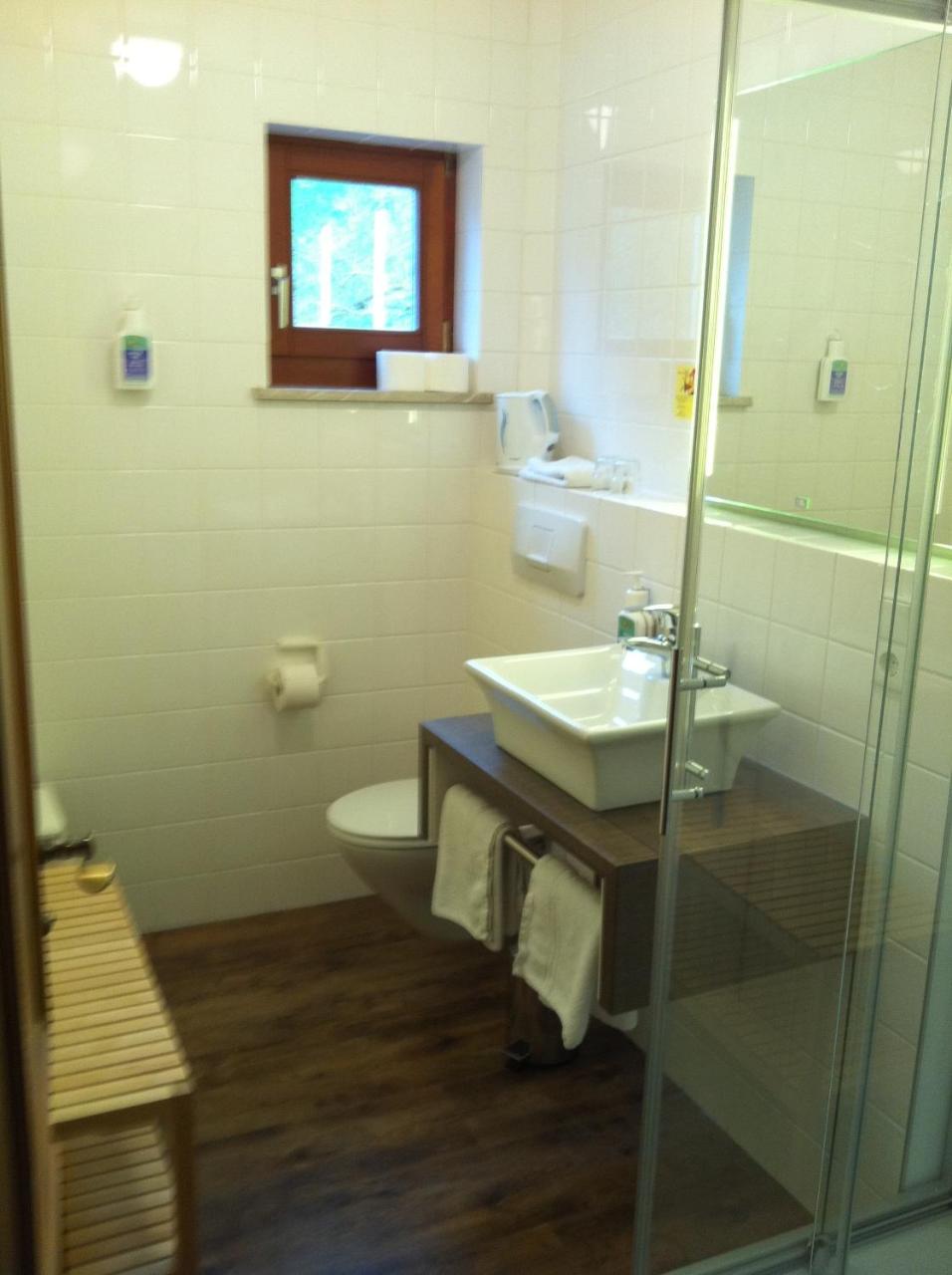 BELVEDERE - das BIO HOTEL Garni & SuiteHotel am Edersee ! Unser Geschenk für Sie, auch die GästeCard GrimmHeimat! photo 2
