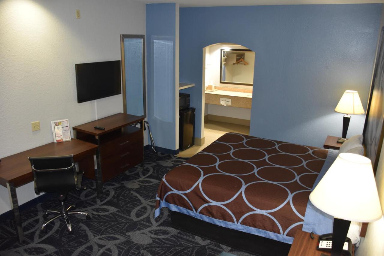 Foto - Super 8 by Wyndham Houston Hobby Airport South