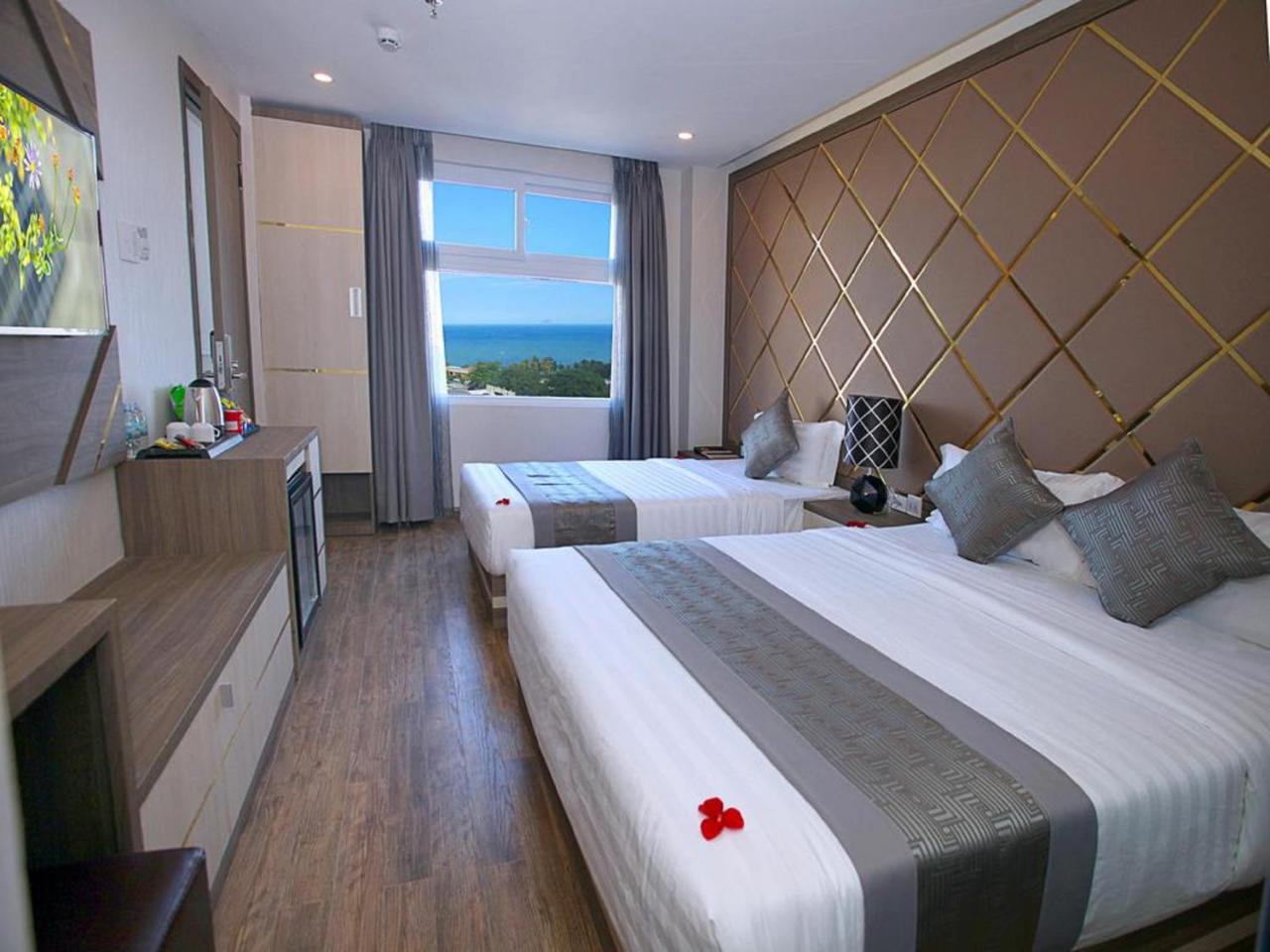 Photo - New Sun Hotel