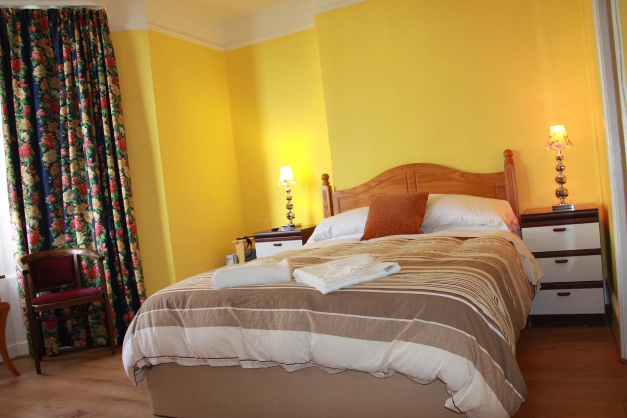Photo - Ambassador Hotel