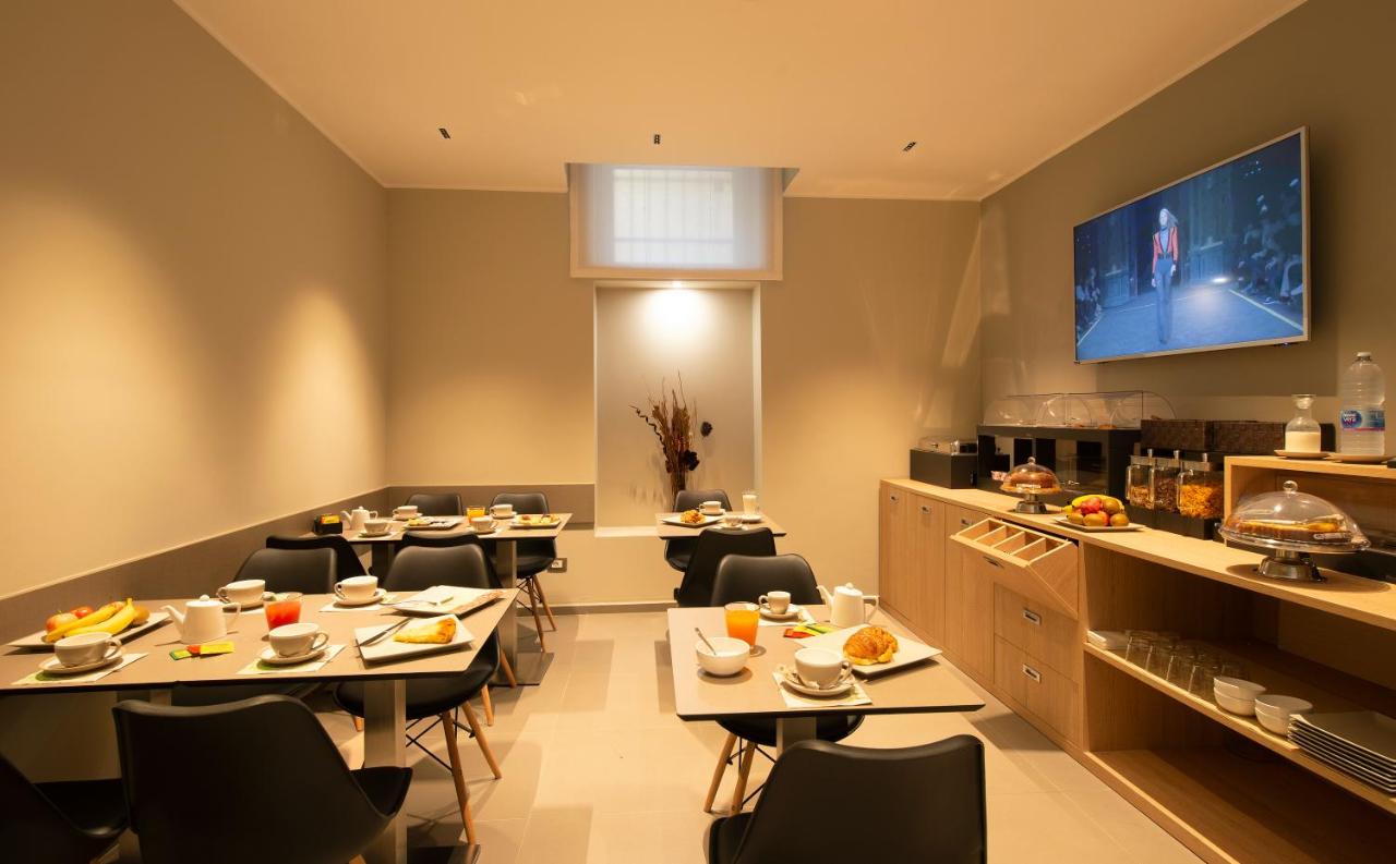 HOTEL H21 photo 4