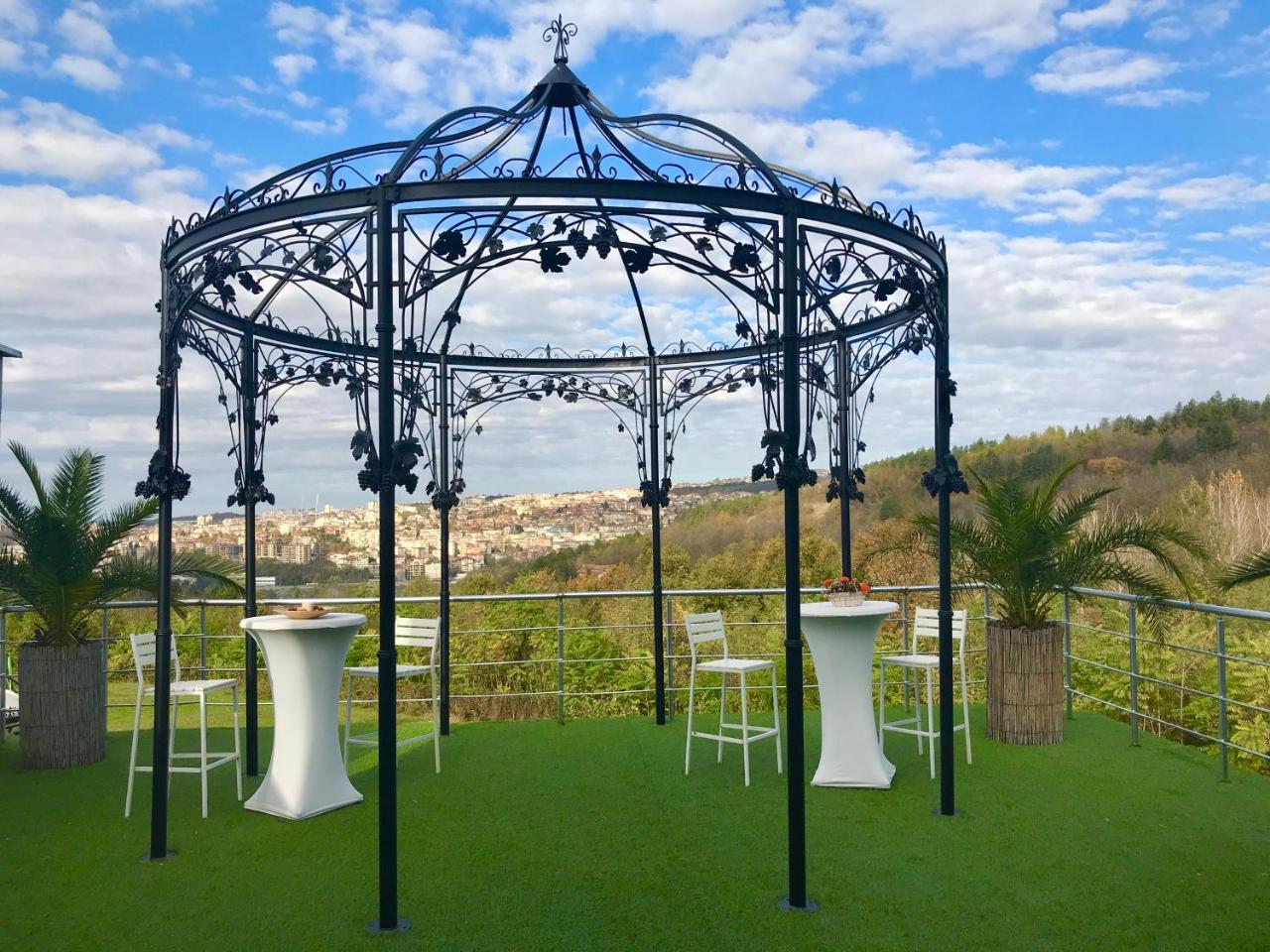 RAYA Garden - Park Hotel & Winery photo 3