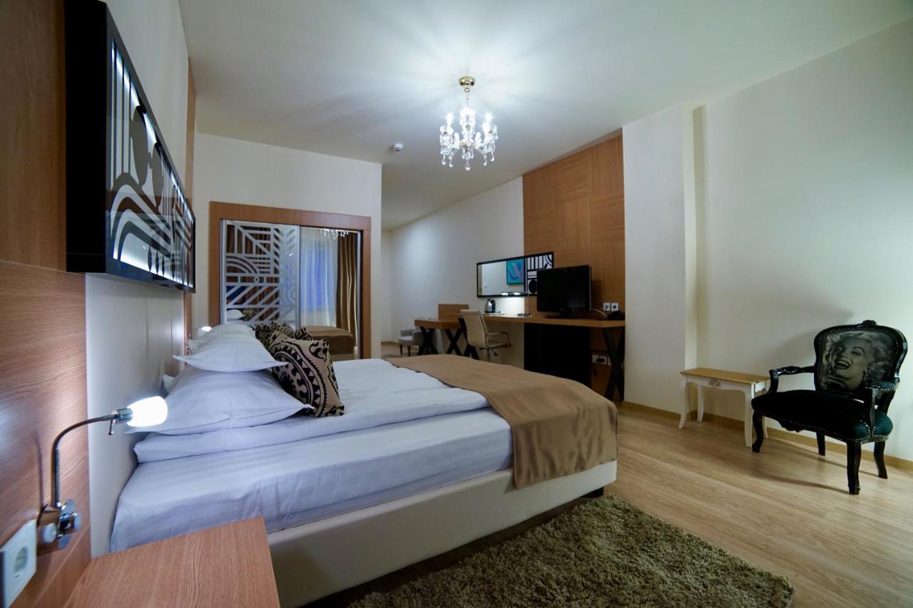Astoria Hotel & SPA photo 3