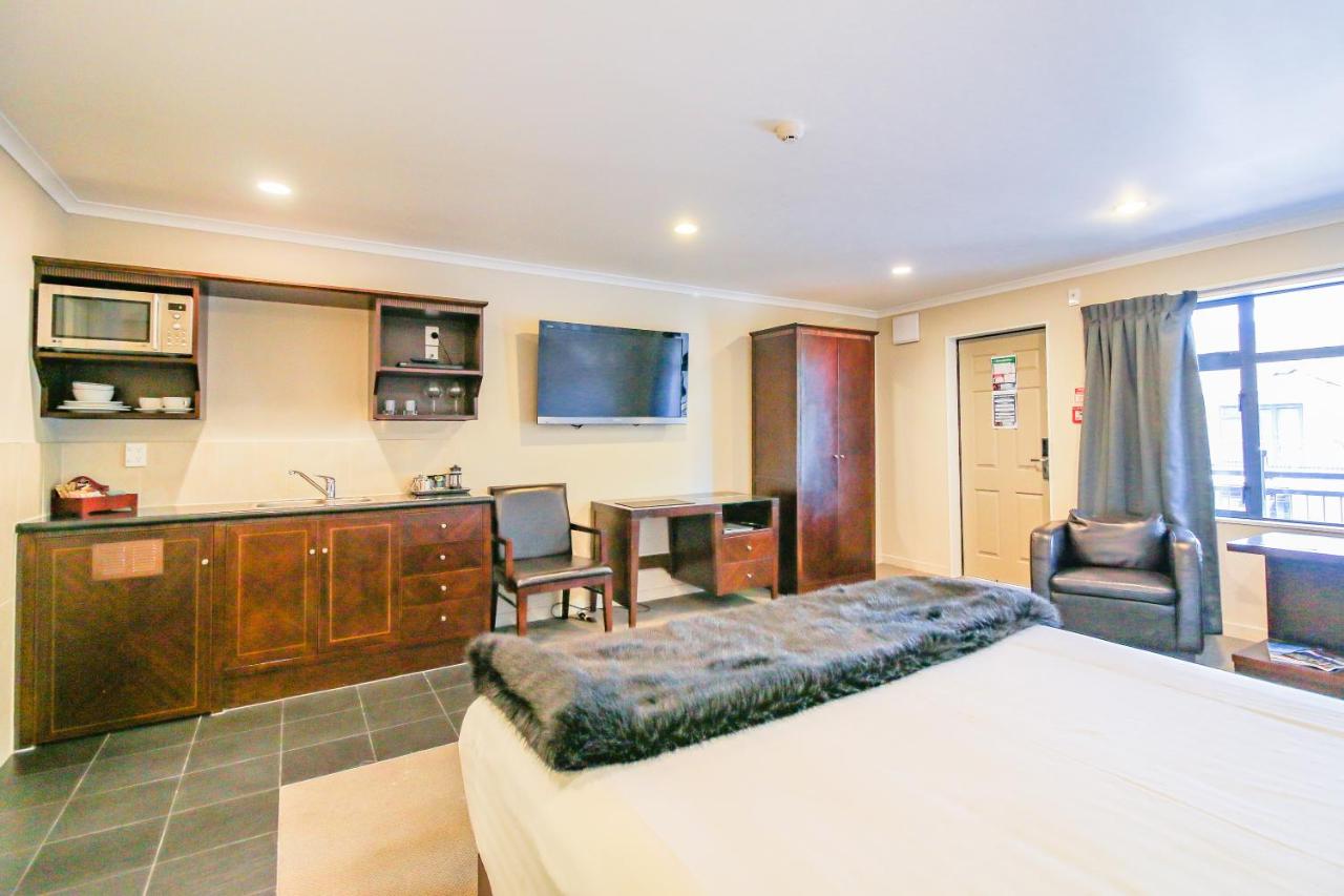 Aotea Motor Lodge photo 2