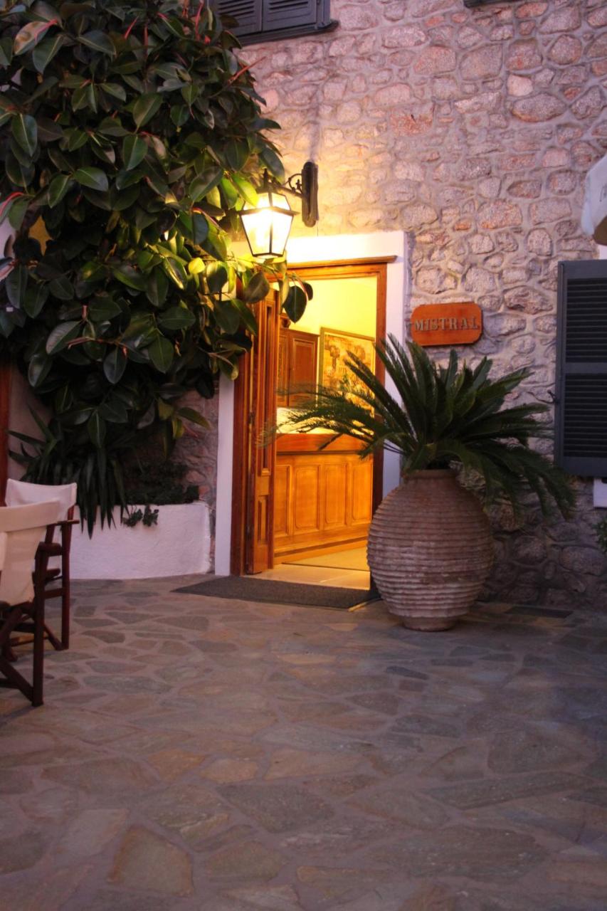 Mistral Hotel photo 4