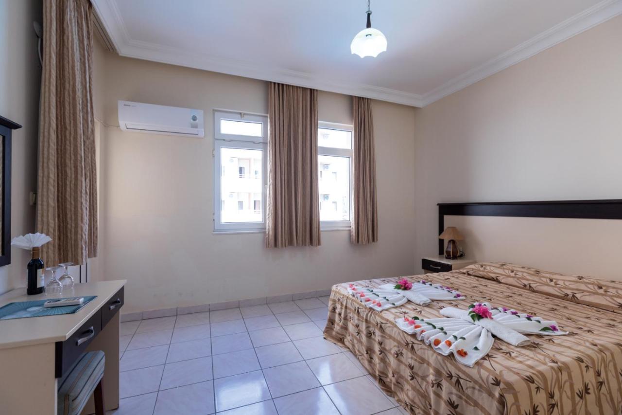 Photo - Helios Hotel