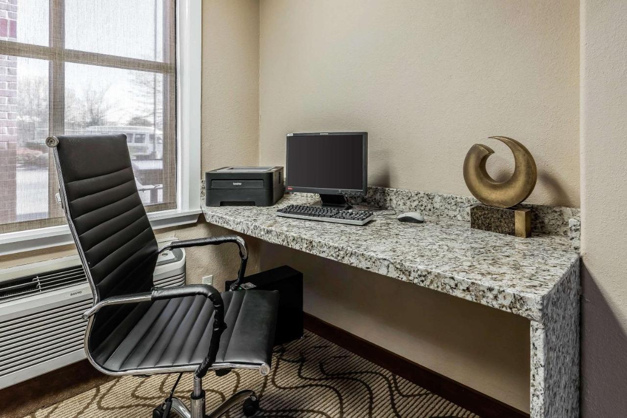 Foto - Comfort Inn & Suites Airport-American Way