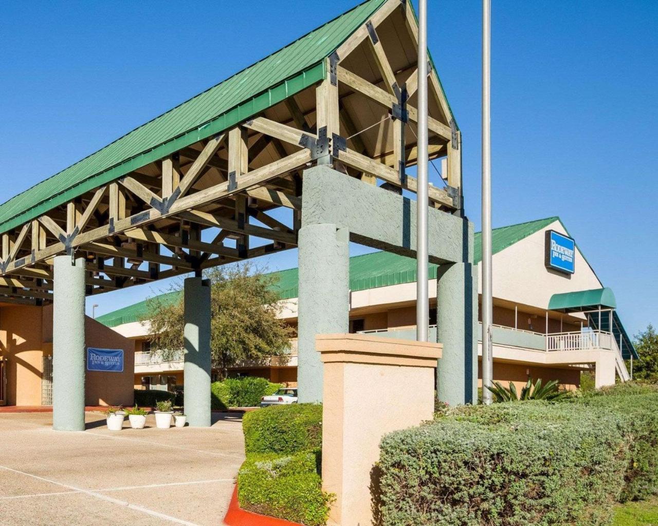 Photo - Rodeway Inn And Suites Fiesta Park