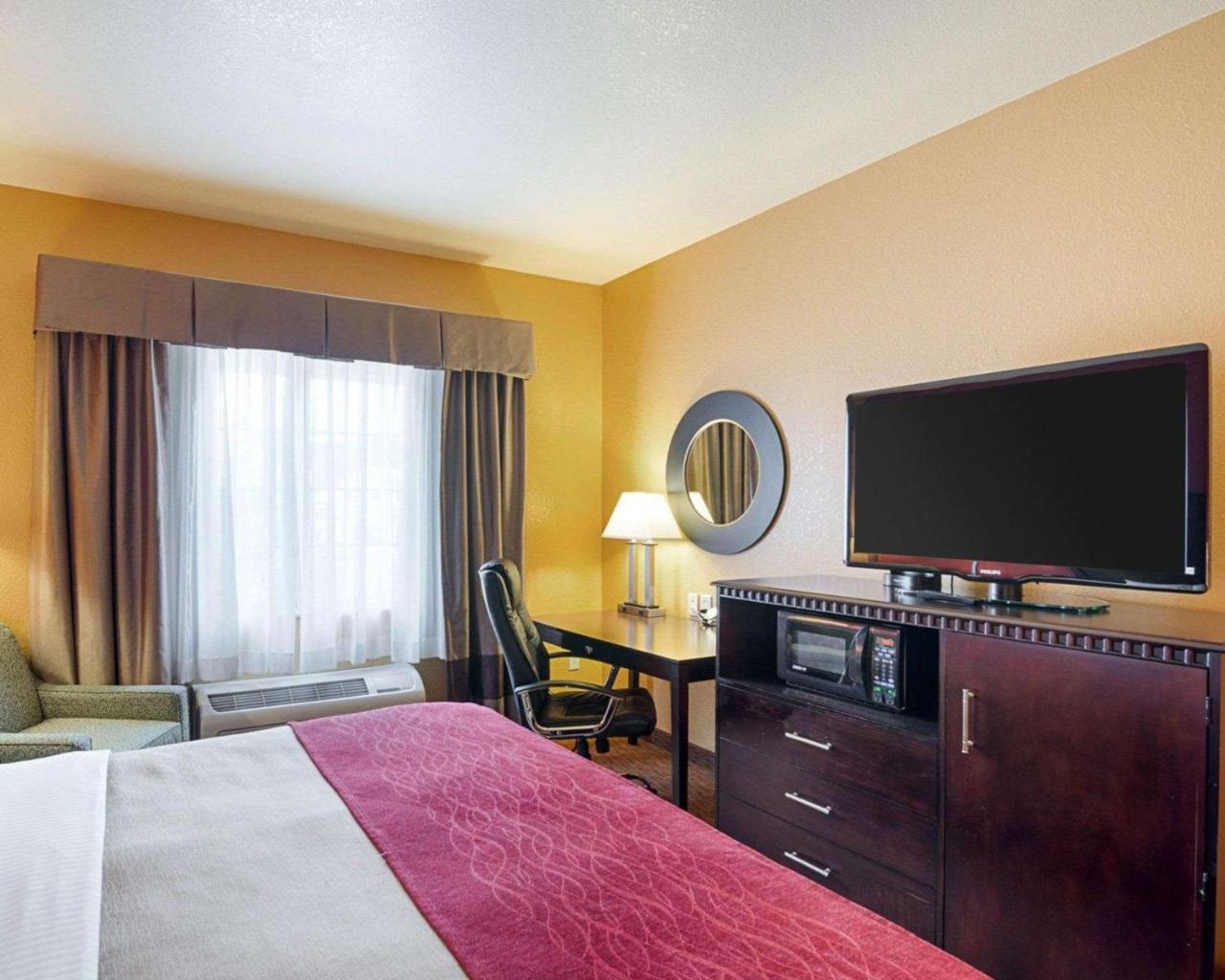 Comfort Inn & Suites Orange - Montpelier photo 2