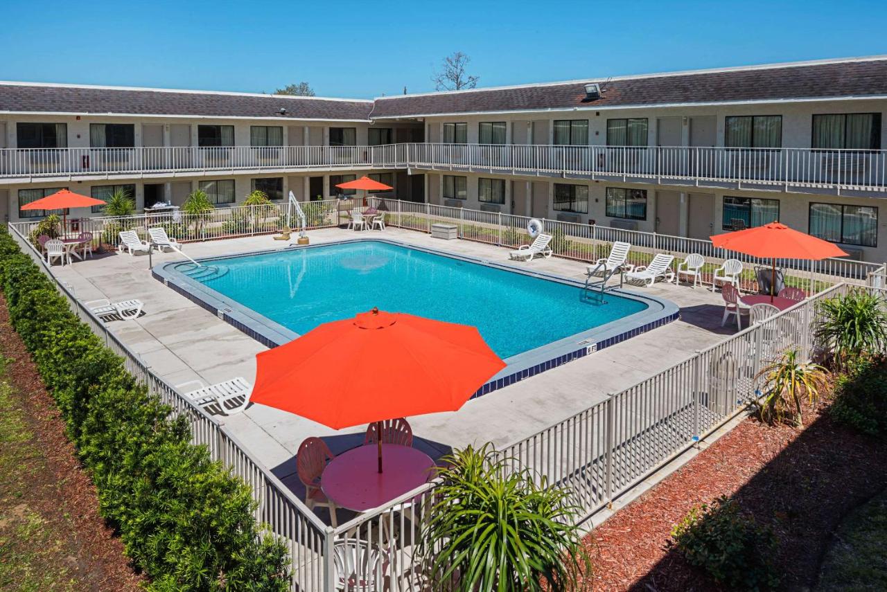 Rodeway Inn Kissimmee Maingate West photo 3