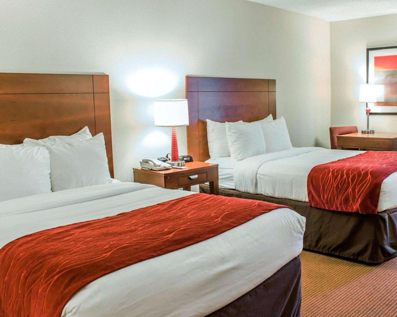Comfort Inn Fayetteville near Fort Bragg photo 4