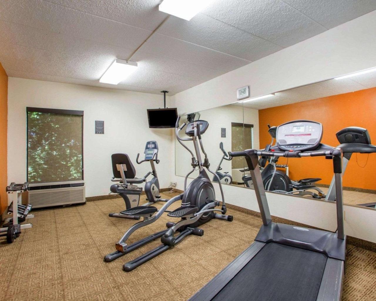 Comfort Inn Dayton - Huber Heights photo 2