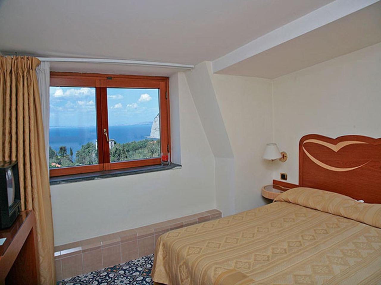 Hotel Albatros photo 2