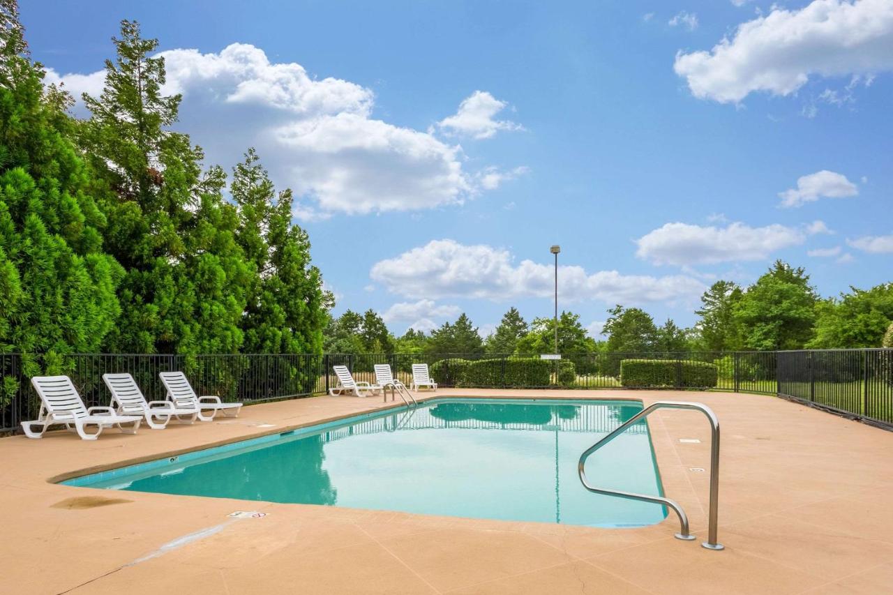Quality Inn Heber Springs photo 3