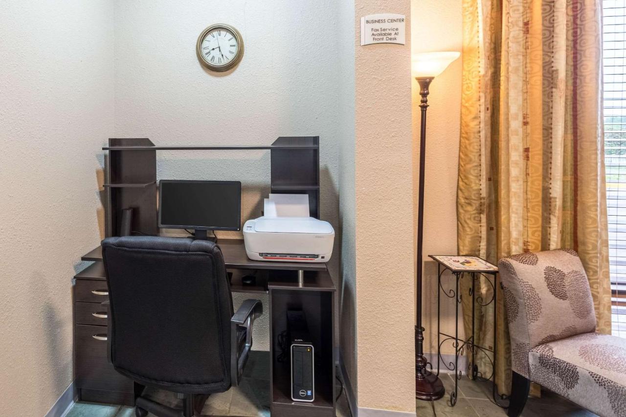 Quality Inn Heber Springs photo 2