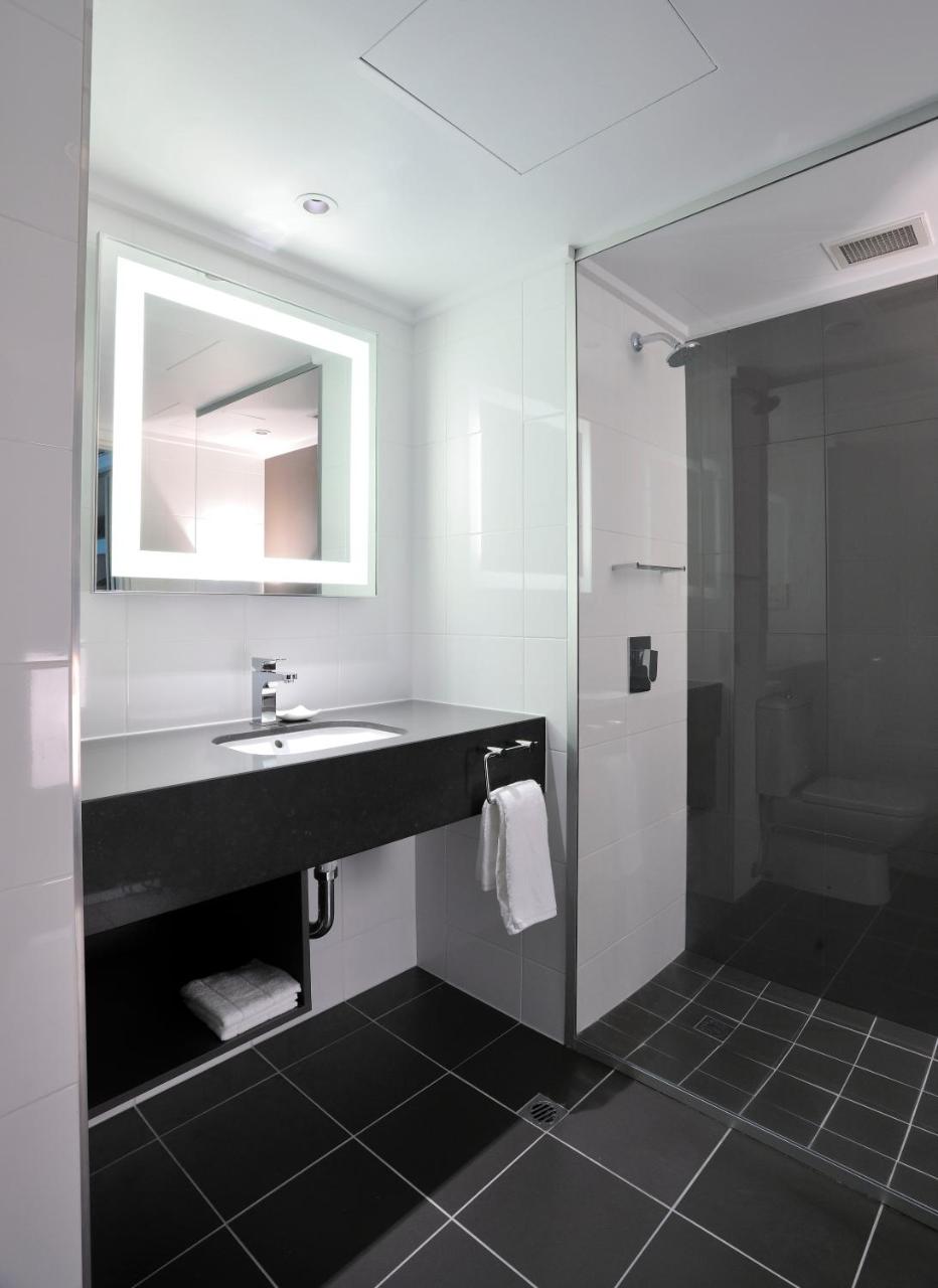 Novotel Melbourne On Collins photo 2