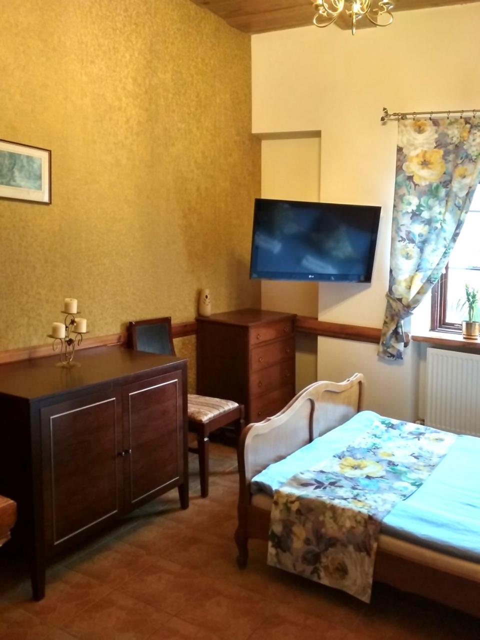 Dworek Krasickiego photo 3
