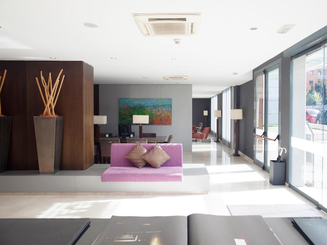 Hotel Ciutat Martorell - 4