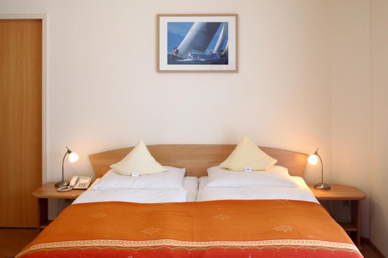 Foto - Hotel Am Segelhafen & Free Parking