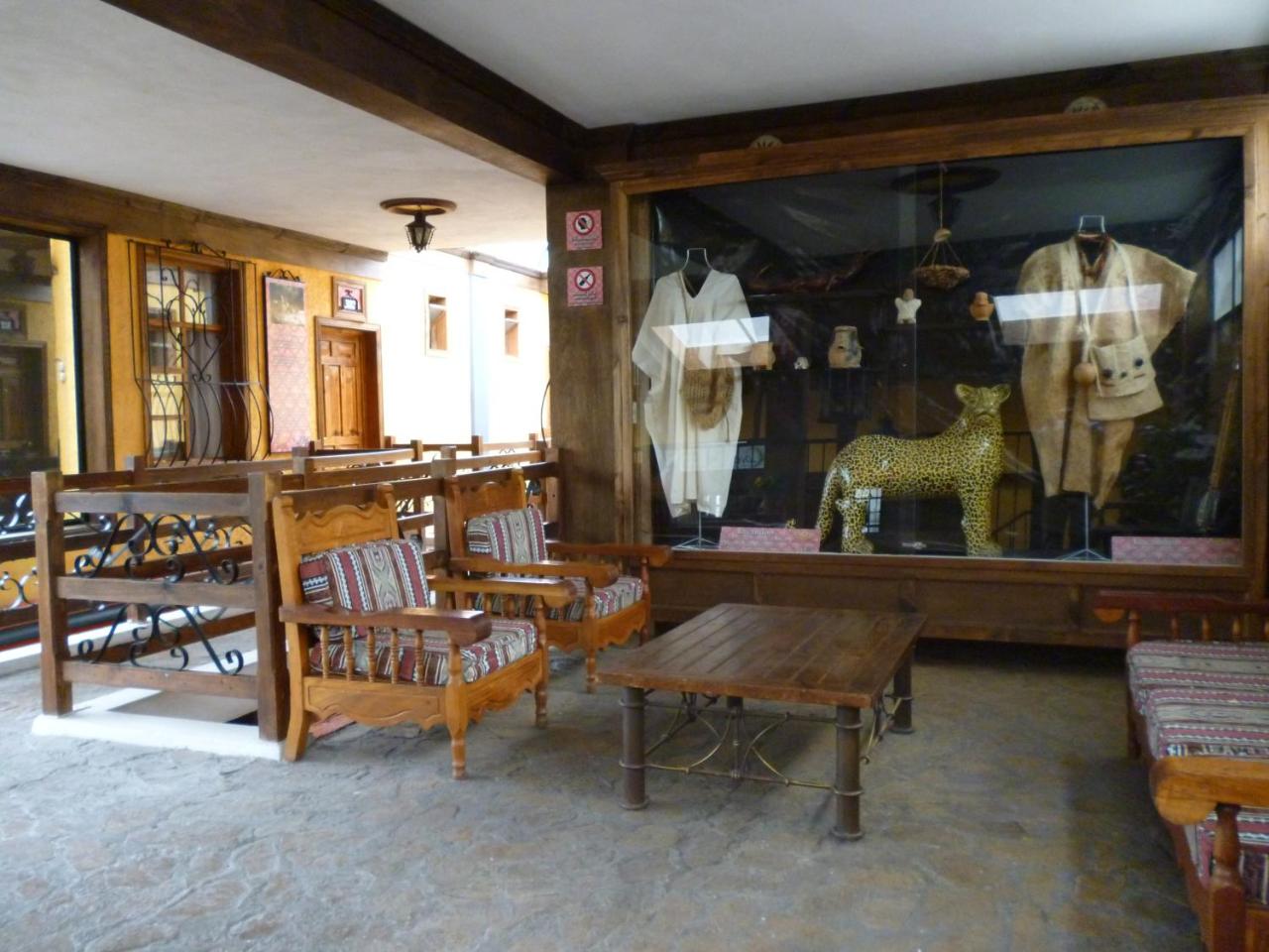Hotel Temático Mision Colonial