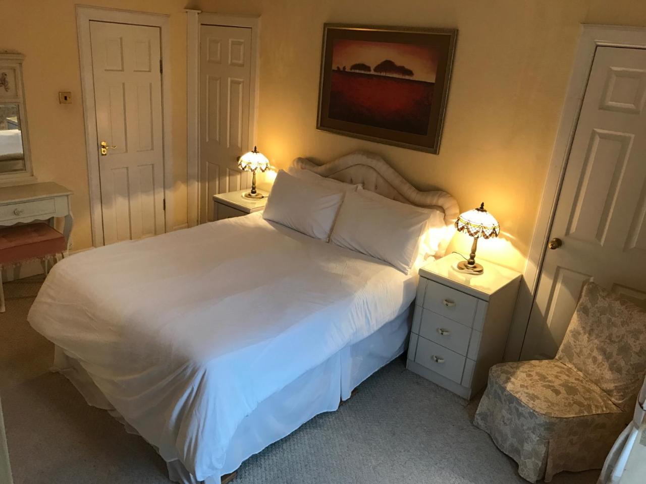 The Central Guesthouse - 4