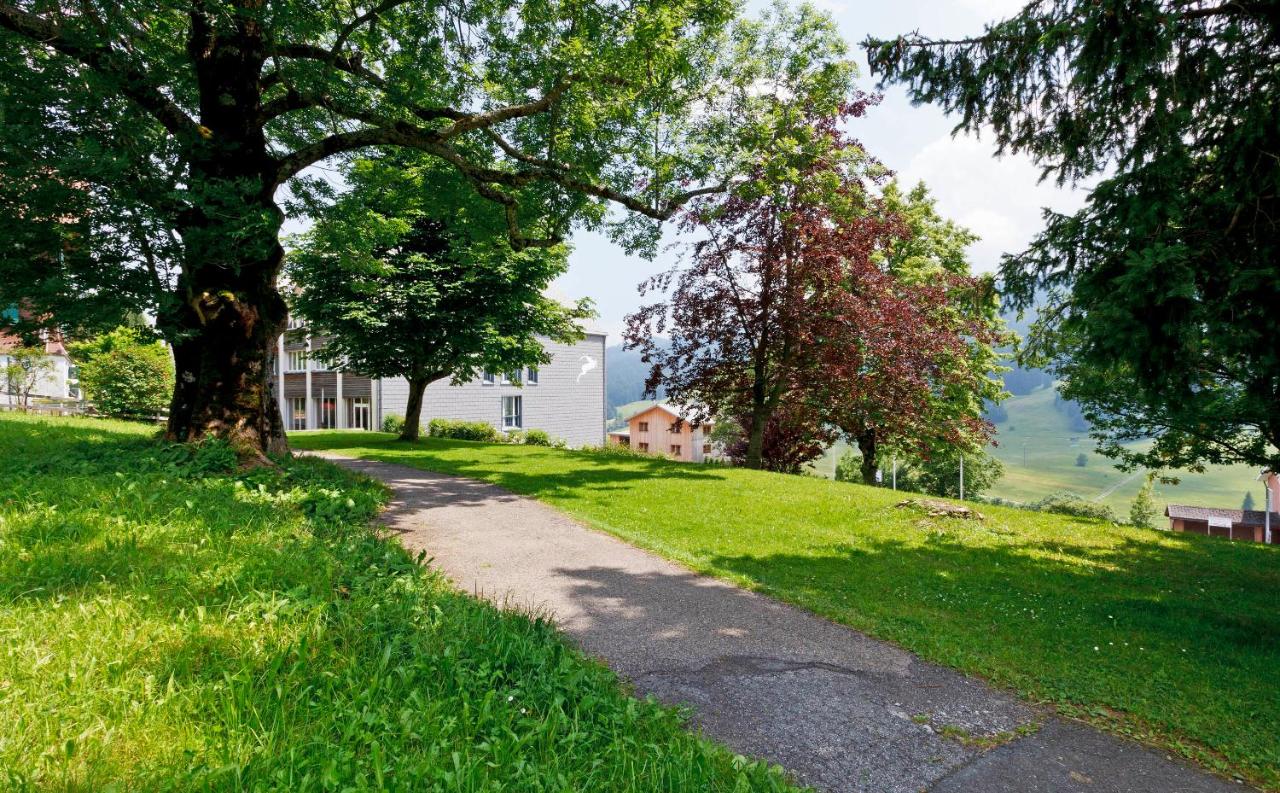 Hirschen Guesthouse - Village Hotel photo 3