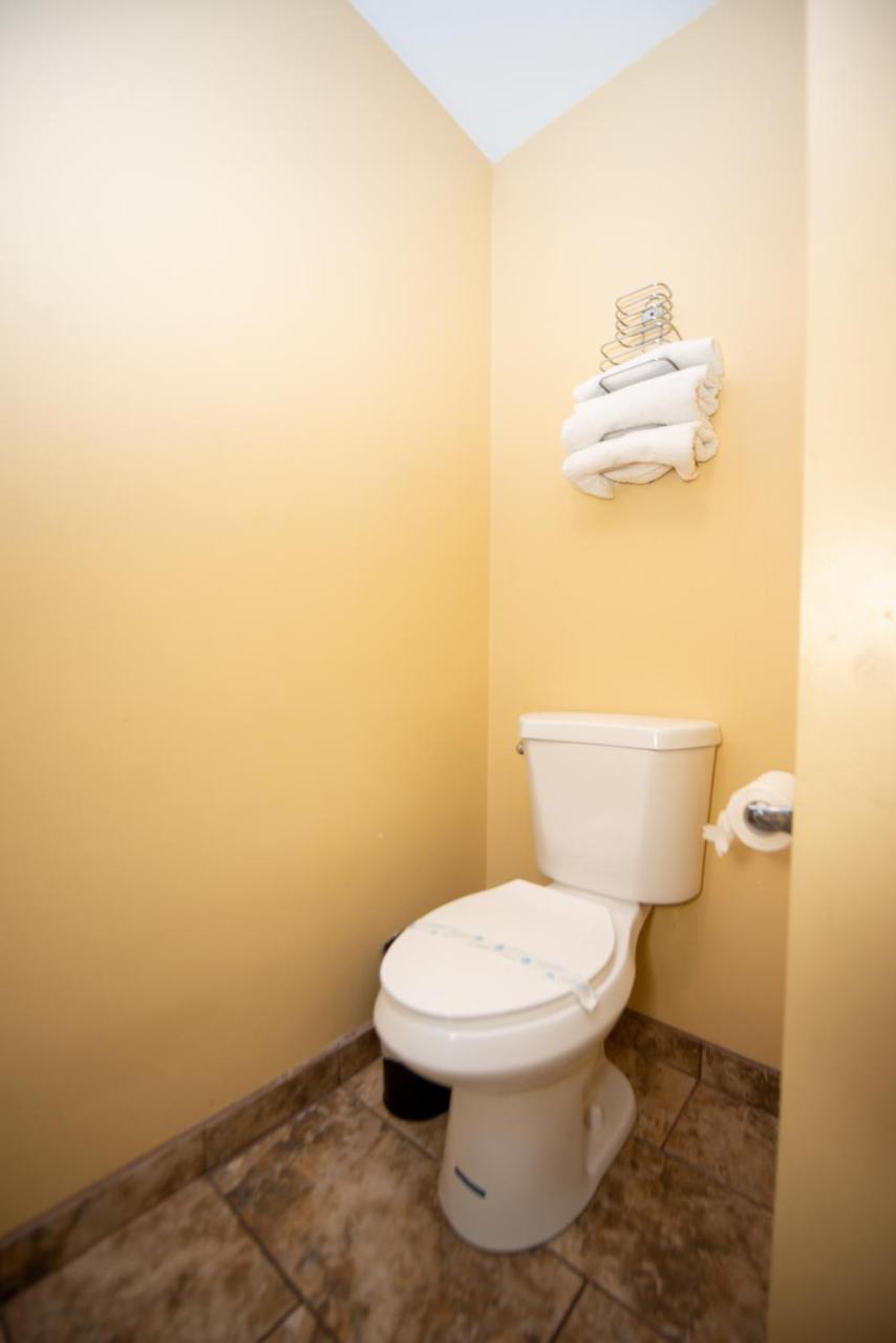 Casa Bella Inn- Huntington Park photo 3