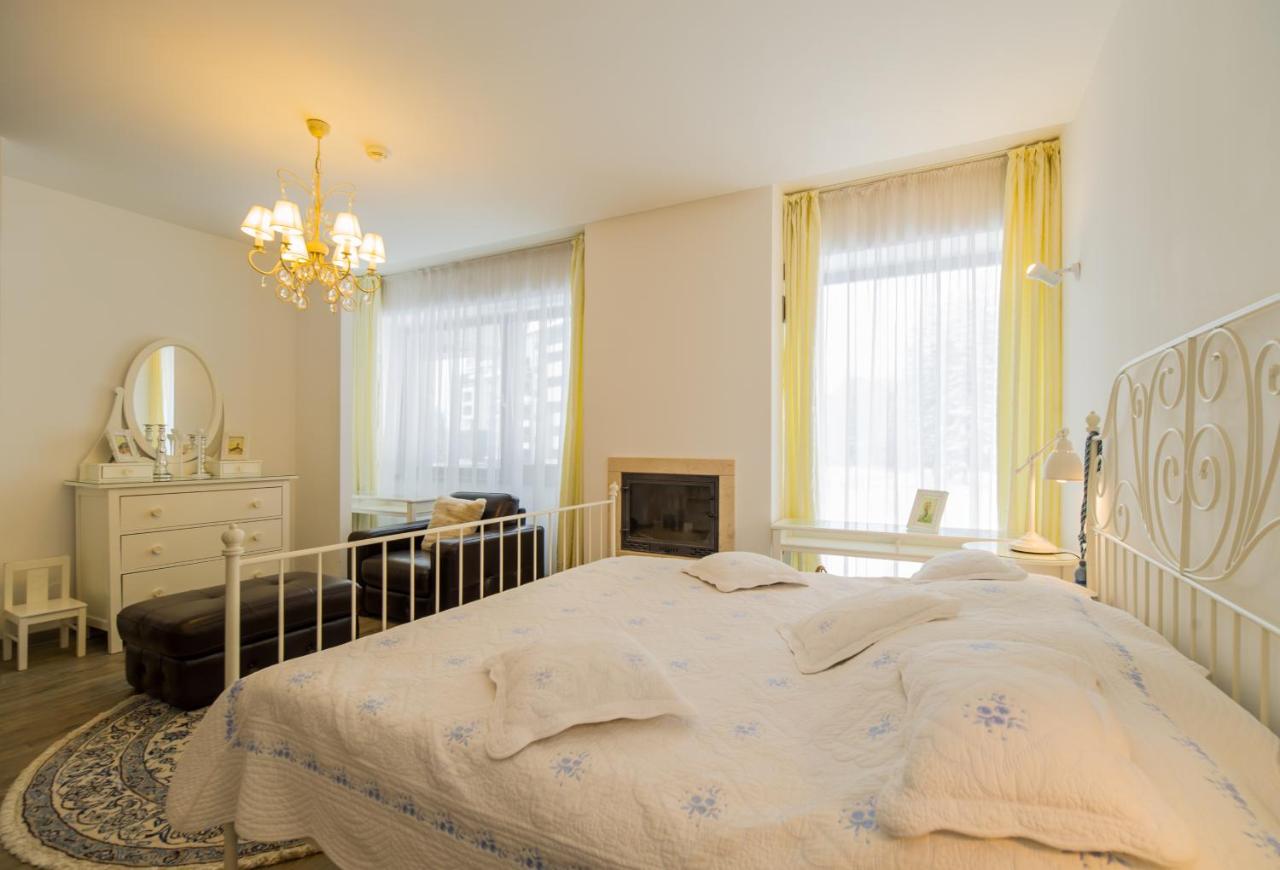 Charming 3-Bedroom Apartment - 6