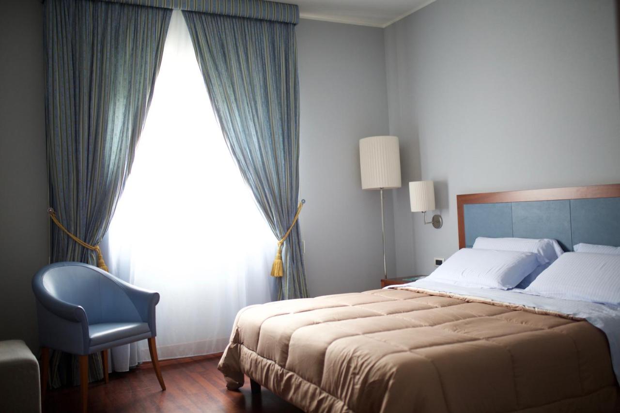 Hotel Del Campo photo 2