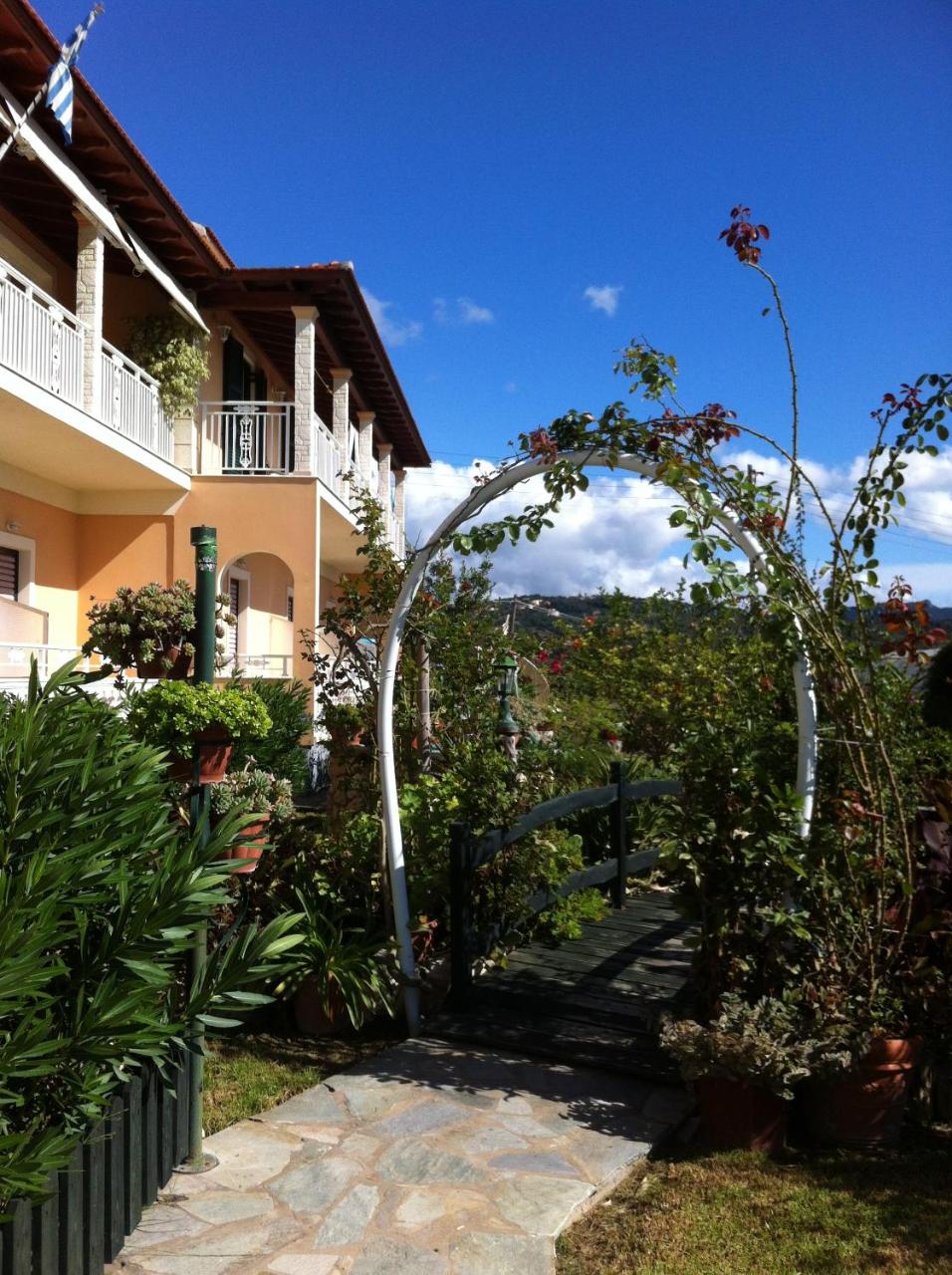 Eleni Apartments photo 2