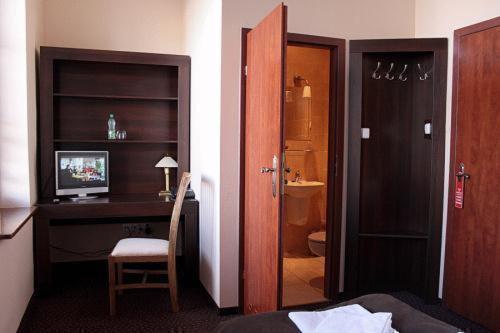 A' PROPOS Hotel, Restauracja, Club photo 4