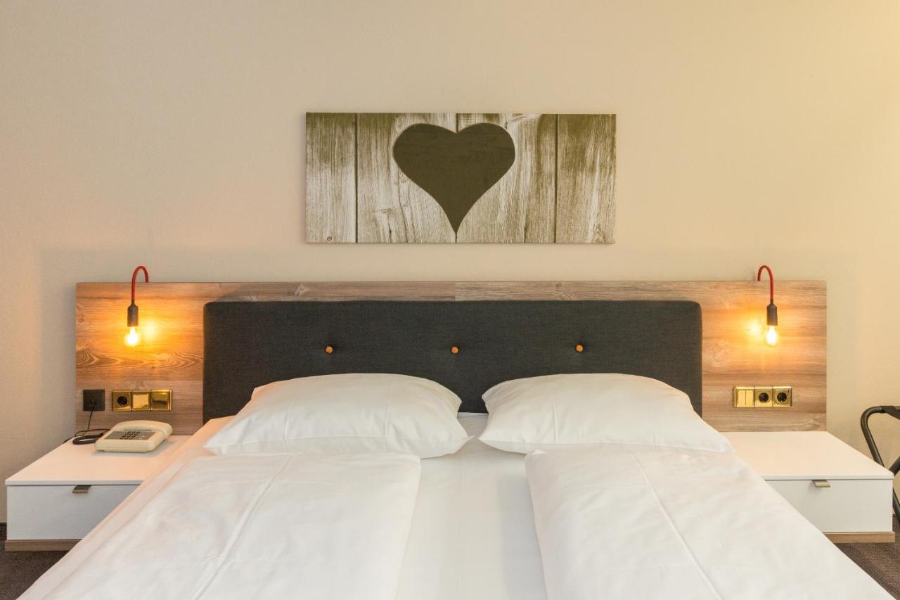 Hotel Burgfrieden photo 2