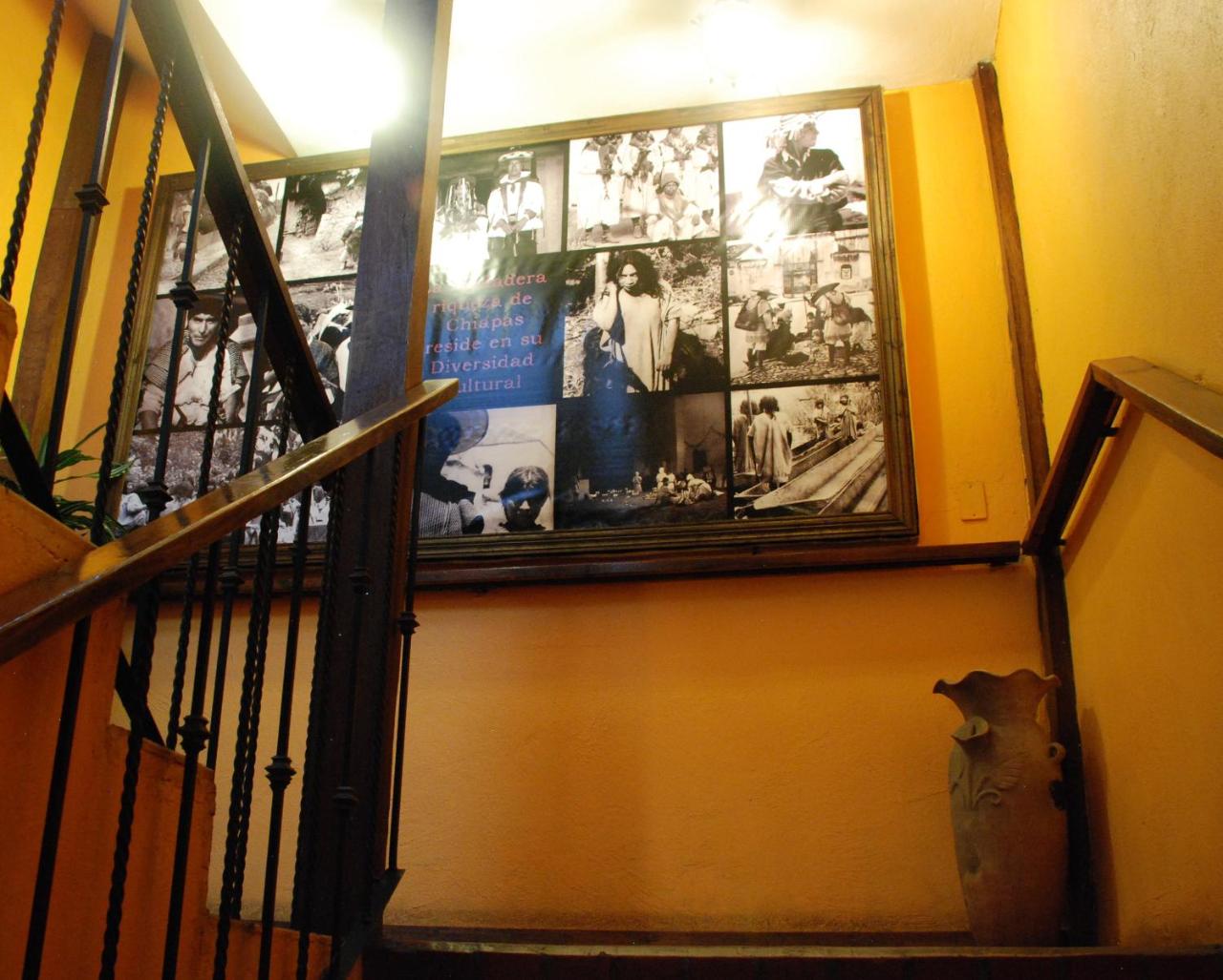Hotel Temático Mision Colonial