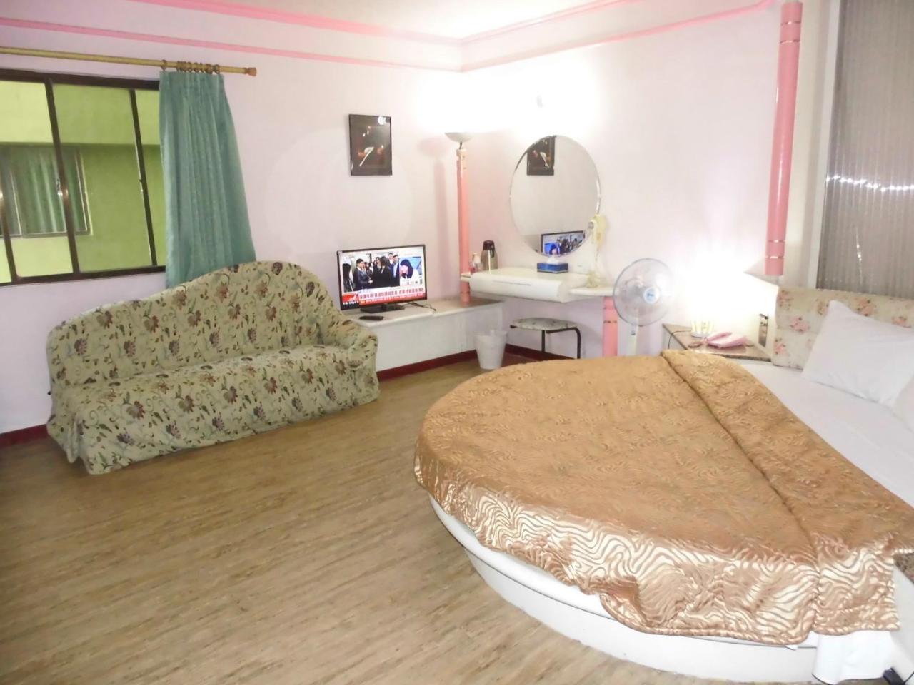 Foto - Modern Plaza Hotel