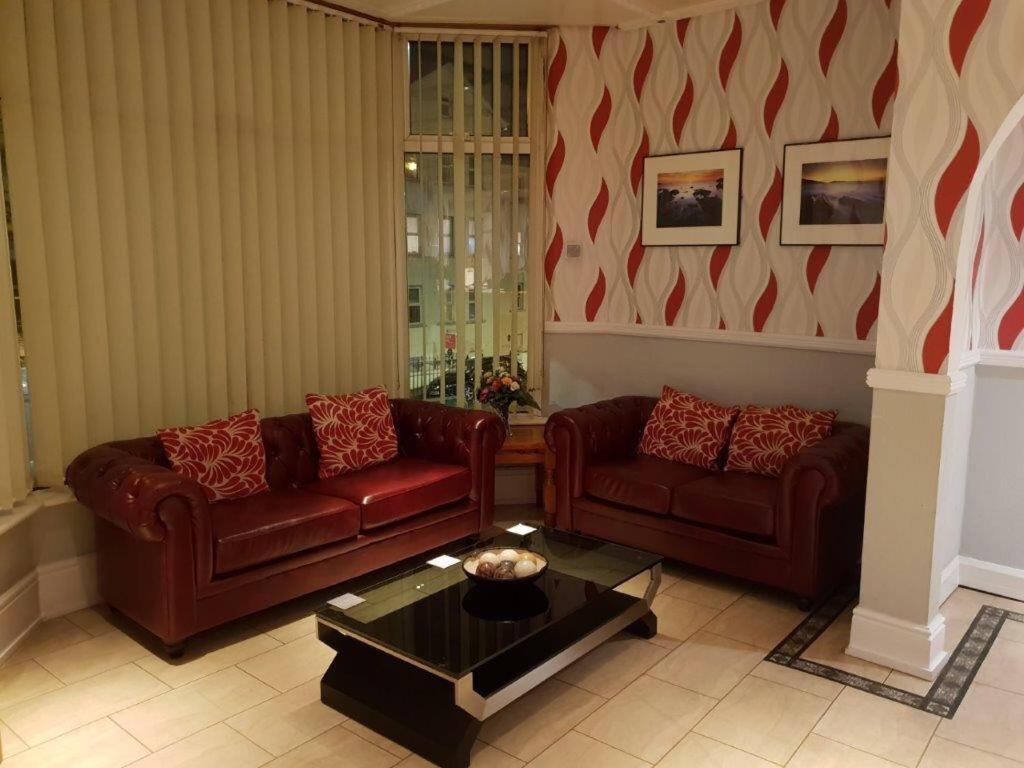 Ascot Hotel photo 4