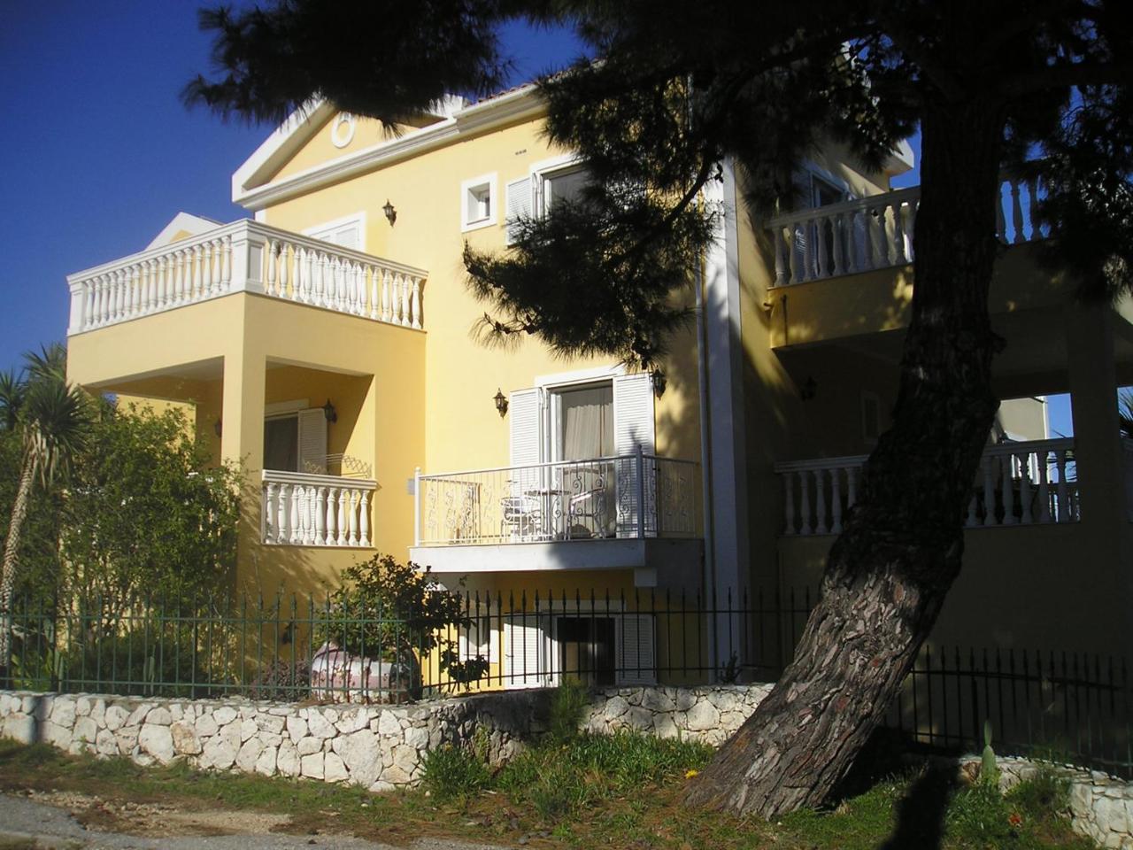 Nikolaos Studios Skala - 2