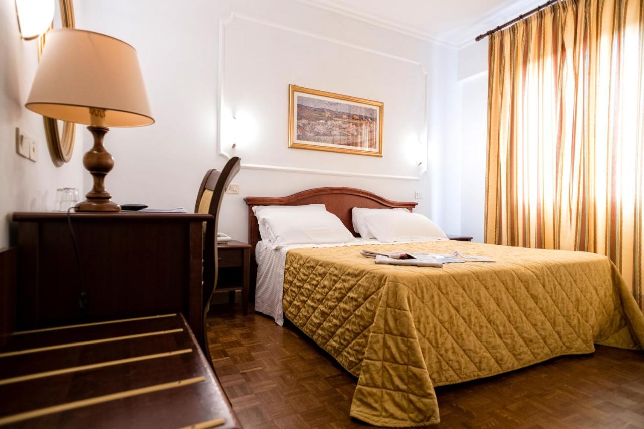 Grand Hotel Italia photo 4