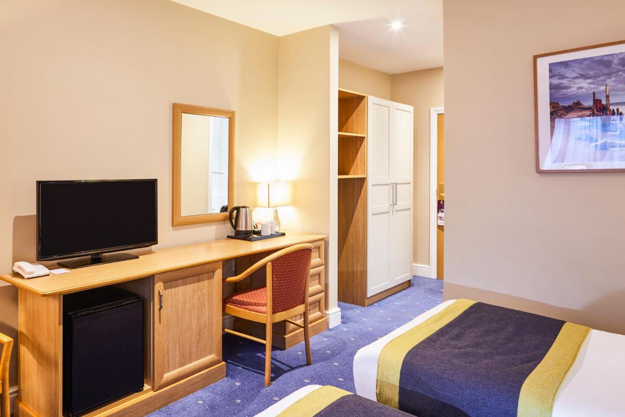 Mercure Newbury West Grange Hotel photo 2