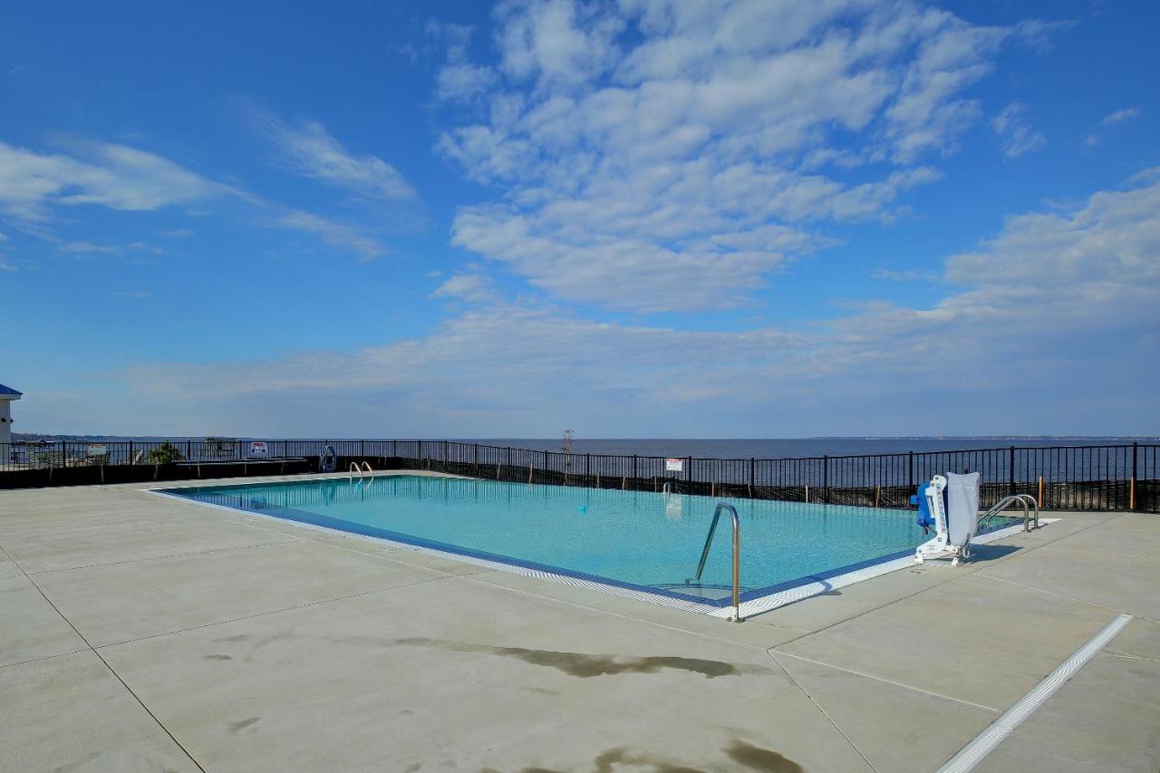Waterside Resort photo 4
