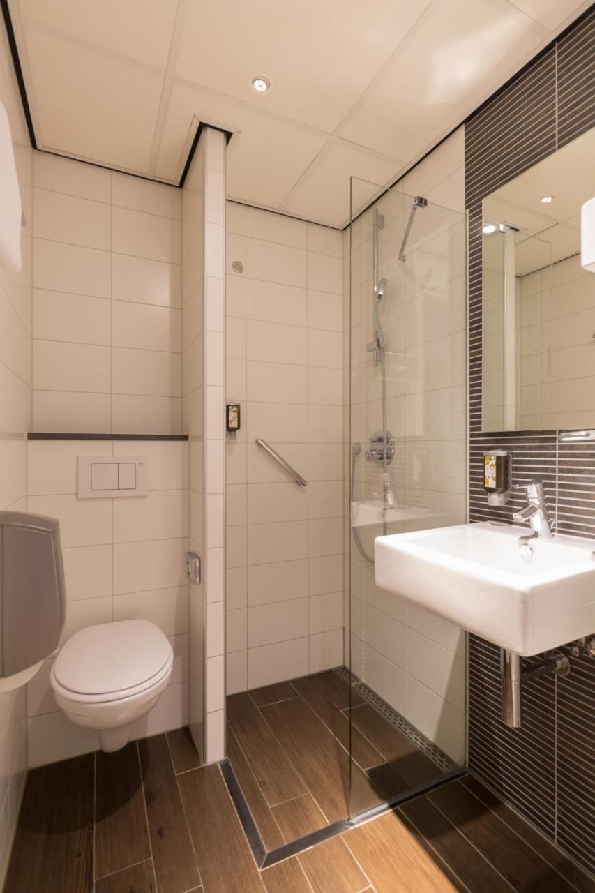 Hotel Amsterdam De Roode Leeuw photo 3