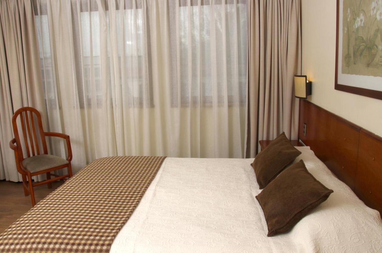 Tur Hotel Santiago photo 3