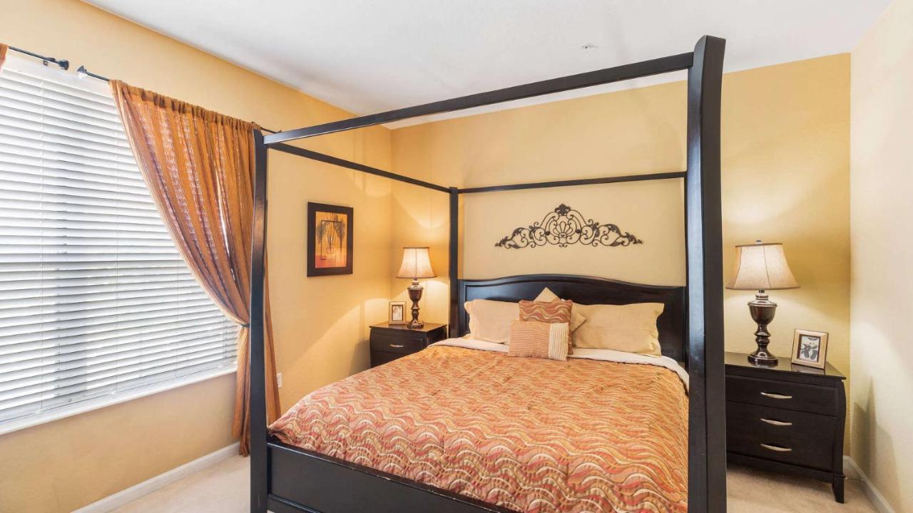 Merlyns Magic Condo - closer to Disney - 5