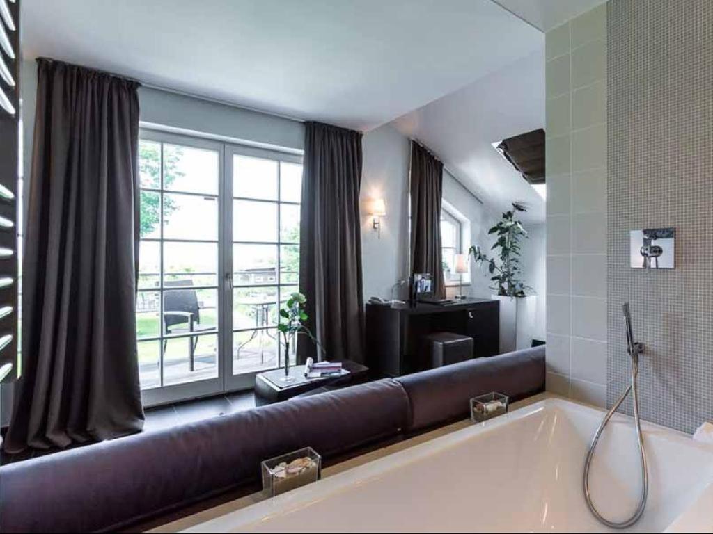 Hotel Künstlerquartier Seezeichen photo 2