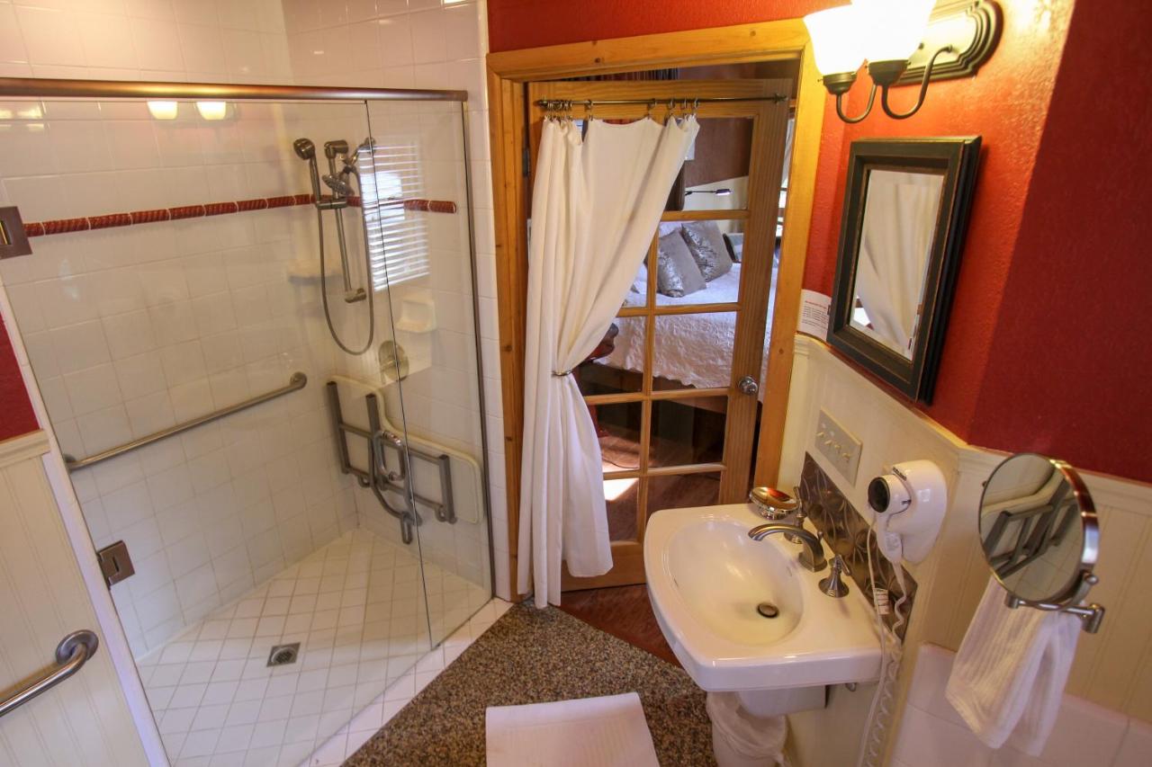 Elliott House Boutique Inn photo 3
