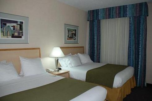 Holiday Inn Express Hotel & Suites San Antonio - Rivercenter Area By IHG photo 4