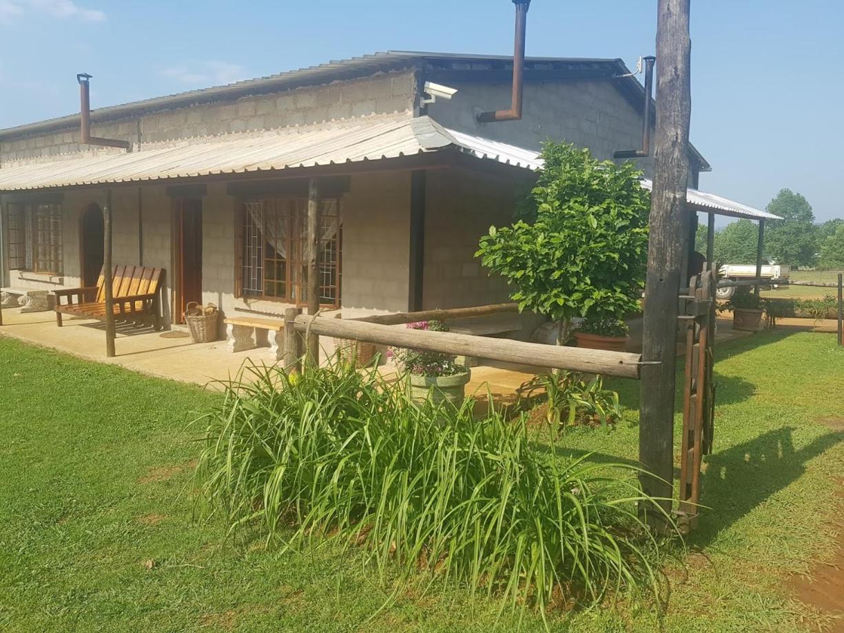 The little Club Getaway at The Hay Barn photo 4