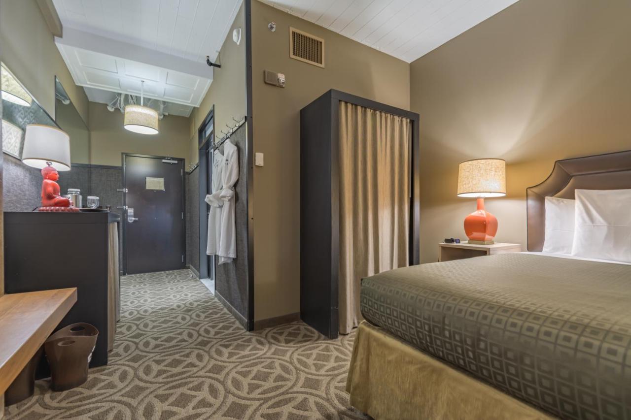 Proximity Hotel - 5