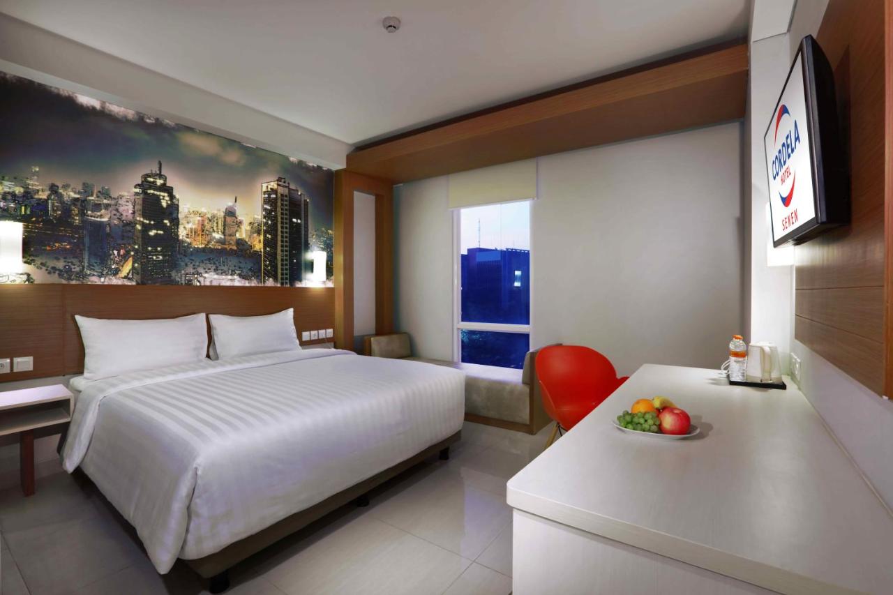 Foto - Cordela Senen Jakarta